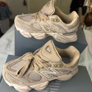 New model new balance 9060 aged version women sneakers shoes size 4 thumbnail 1