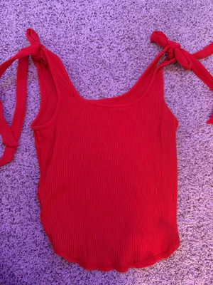 Boutique top thumbnail 1
