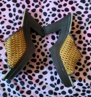 Mudd Vingage  Clogs/Heels thumbnail 2