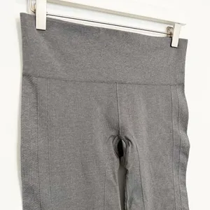 Lululemon Ebb To Street Leggings Size 6 Gray Seamless Medium Rise Pant Gorp‎ Gym thumbnail 4