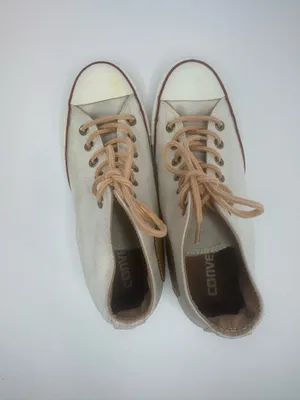 Converse All Stars High Top Sneakers Size 9 thumbnail 3