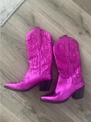 Jeffrey Campbell Dagget Pink Metallic Boots thumbnail 3