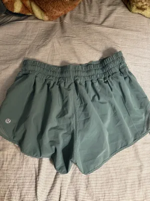 Lululemon Hotty Hot Shorts 2.5" thumbnail 3