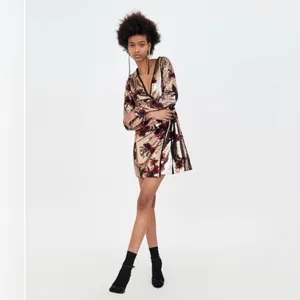 ZARA Gold with Red & Black Floral‎ Sequins Crossover Wrap Mini Dress Size XS thumbnail 7