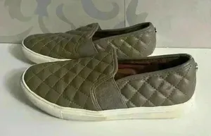 Steve Madden Womens Ecentrcq Low Top Slip on Shoes thumbnail 2