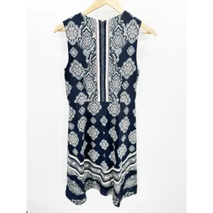 Ann Taylor Medallion Print Sleeveless Blue Cream Shift Dress‎ Women's Size 4 thumbnail 2
