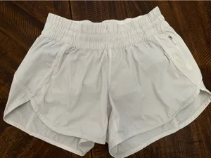 Lululemon Shorts Hotty Hot thumbnail 1