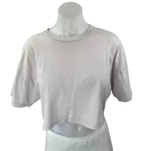 Aritzia TNA Women's Gray Knit Short Sleeve Crew Neck Crop Tee T-Shirt Top Size L thumbnail 1