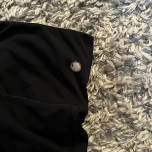 Yogalicious Black Leggings Size Small thumbnail 2