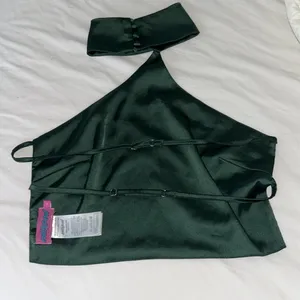 Edikted Diana Silk Crop Top. Size Small thumbnail 4