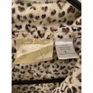 Meg & Lilly Women's Leopard Print 2pc Pajama Pant Set Top & Pants Size Large thumbnail 5