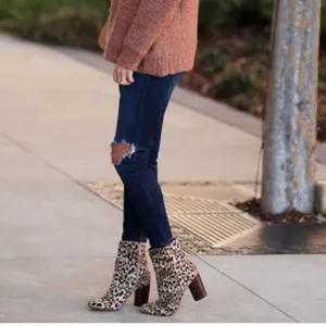 Sam‎ Edelman Corra Leopard Booties Size 8.5 B82 thumbnail 3