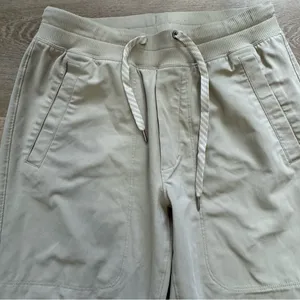 Vuori Tan Khaki Jogger Pants thumbnail 2
