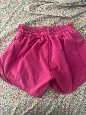 Lululemon Hotty Hot 4" Low-Rise thumbnail 2