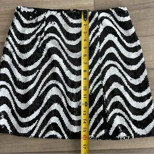 Anthropologie Hutch Black White All Sequin Groovy Wave A Line Mini Skirt M thumbnail 6