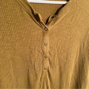 Offline‎ by Aerie Women's Size XS Henley Top Olive Green Ribbed Long Sleeve Snap thumbnail 5