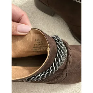 H&M Brown Suede Material w/ Chain Zipper Ankle Boots Womens Size 8 #I3 thumbnail 4