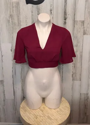 Charlotte Russe Burgundy V Neck Flutter Sleeve Crop Top Womens Small Back Zip Ti thumbnail 1