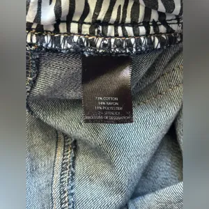 White House Black Market Women's Dark Blue Capri Jeans SZ 8 thumbnail 12