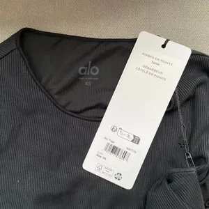 Alo Yoga Ribbed En Pointe Tank Black XS thumbnail 3