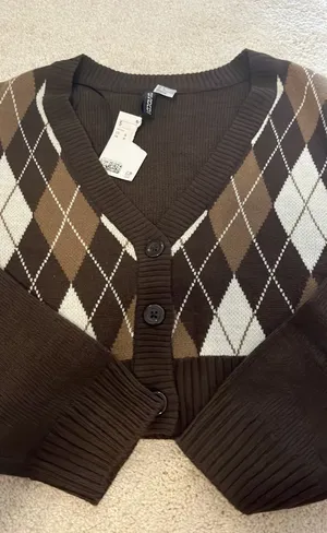 H & M “Divided” cropped cardigan thumbnail 1