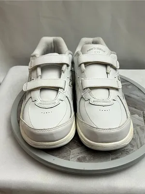 New Balance 577 Walking Shoes Women’s 7.5 White Leather Hook & Loop WW577VW thumbnail 2