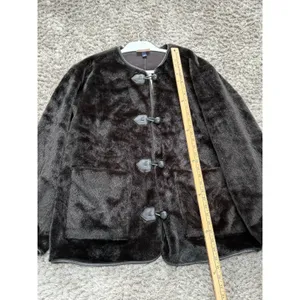 NWT Universal Thread Women Black Faux Fur Toggle Jacket Coat Pockets Size XL thumbnail 11