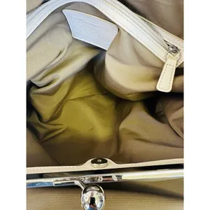 Coach‎ Beige Signature Canvas and Patent Leather Kisslock Framed Carryall Tote thumbnail 15