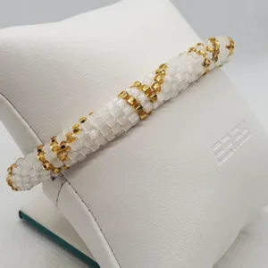 NWT 3 Strands White & Gold Beaded Bracelet thumbnail 2