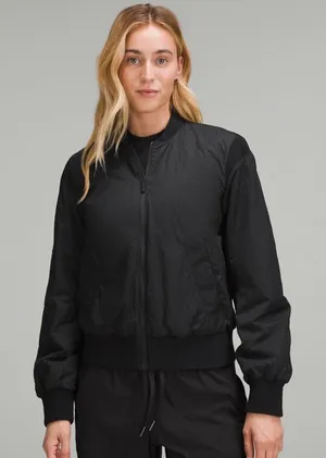 Lululemon Bombs Away Black / Olive Green Camo Print Reversible Zip Jacket Sz 6 thumbnail 1