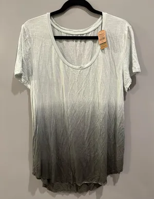 NWT  Soft And Sexy Top thumbnail 1