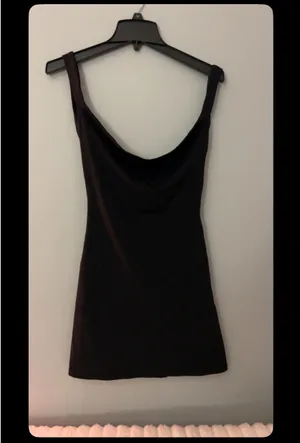 Edikted Black Mini Dress thumbnail 3