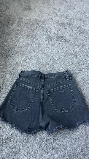 Abercrombie Curve Love The Mom Shorts High-Rise thumbnail 3