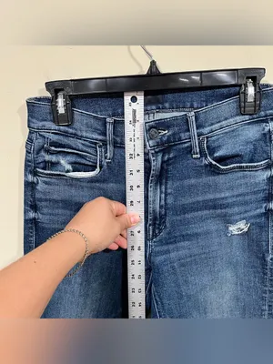 MOTHER Denim Mid Rise Dazzler Ankle Fray jeans in the "Weekend Warrior" size 28 thumbnail 4