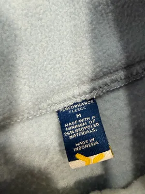 Old Navy Performance Fleece Women’s Zipper Front Medium Pockets Front thumbnail 4