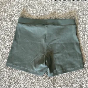 Adidas W LONG RIB SHORTS thumbnail 3