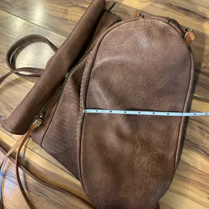Brown Medium Size Back Pack with Adjustable Straps thumbnail 7