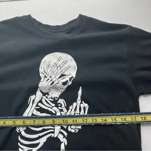 Spencers Skeloton Middle Finger Graphic Short Sleeve Tee Black Medium thumbnail 8