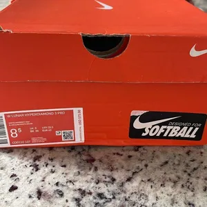 Nike Women’s‎ Cleats Lunarlon Size 8.5 White/Varsity Red New thumbnail 2
