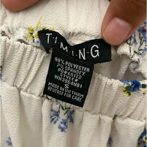 T•I•M•I•N•G Off the shoulder shirt size s thumbnail 5
