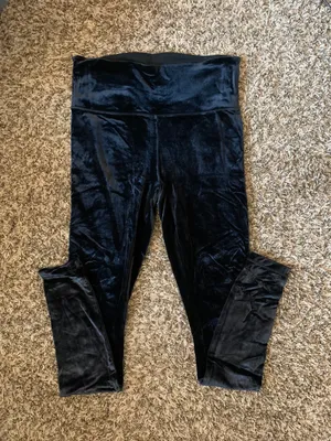 Athleta Elation Velvet Tight Black Medium thumbnail 4
