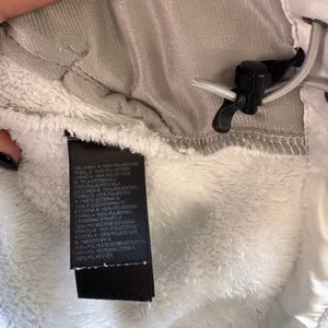 The North Face Osito Hooded Fleece Jacket‎ White Silken Raschel Full Zip S Cozy thumbnail 3