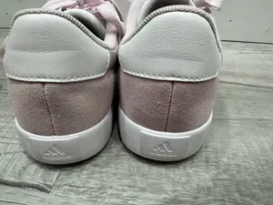 Pink Adidas Sneakers thumbnail 3