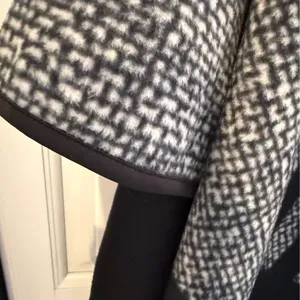 Ike Behar Fleece Poncho Wrap Black Geometric Open Shawl XL thumbnail 3