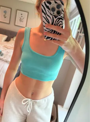 Garage Cropped Tank Top thumbnail 2