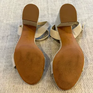 Cole Haan Cream Leather Ankle Strap Block Heel Sandals Size 7 thumbnail 5