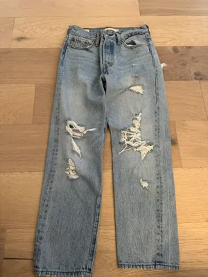 Levi's Wedgie Straight Jeans thumbnail 1