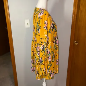 Free‎ People Mustard Yellow Floral Bell Sleeve Babydoll Tunic Top Boho Small thumbnail 4