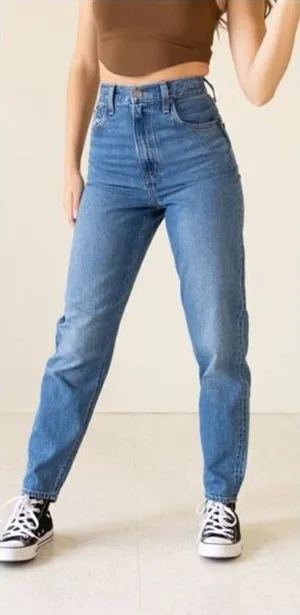 Vintage Levi's 550 Women's Relaxed Fit Tapered Leg Jeans Blue Denim‎ Size 12 thumbnail 1