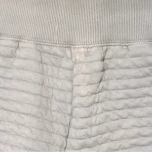 Everlane‎ Grey The Organic Cotton Quilted Short in Slate Size Small Pull On thumbnail 4